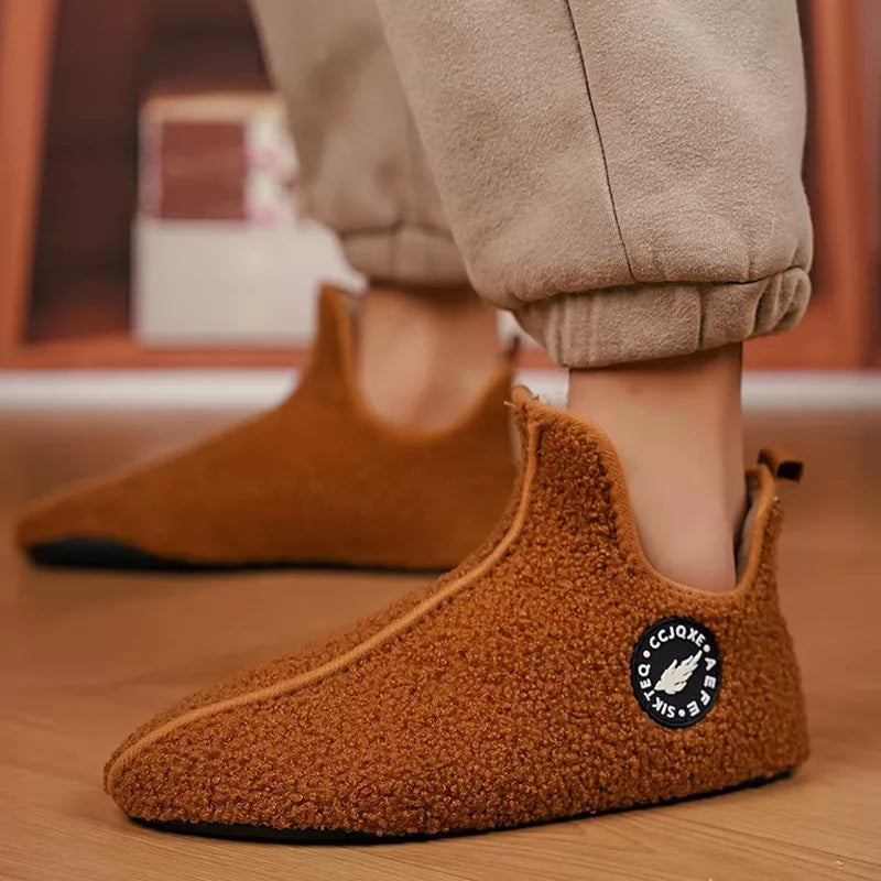 Pantoufles d'hiver en peluche avec bout fermé et semelle antidérapante