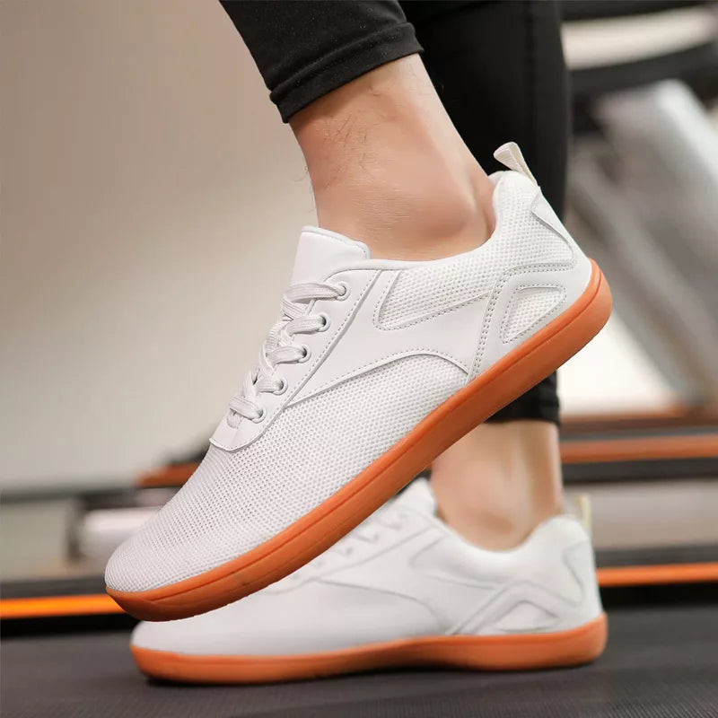 Chaussures de sport pieds nus avec chute zéro