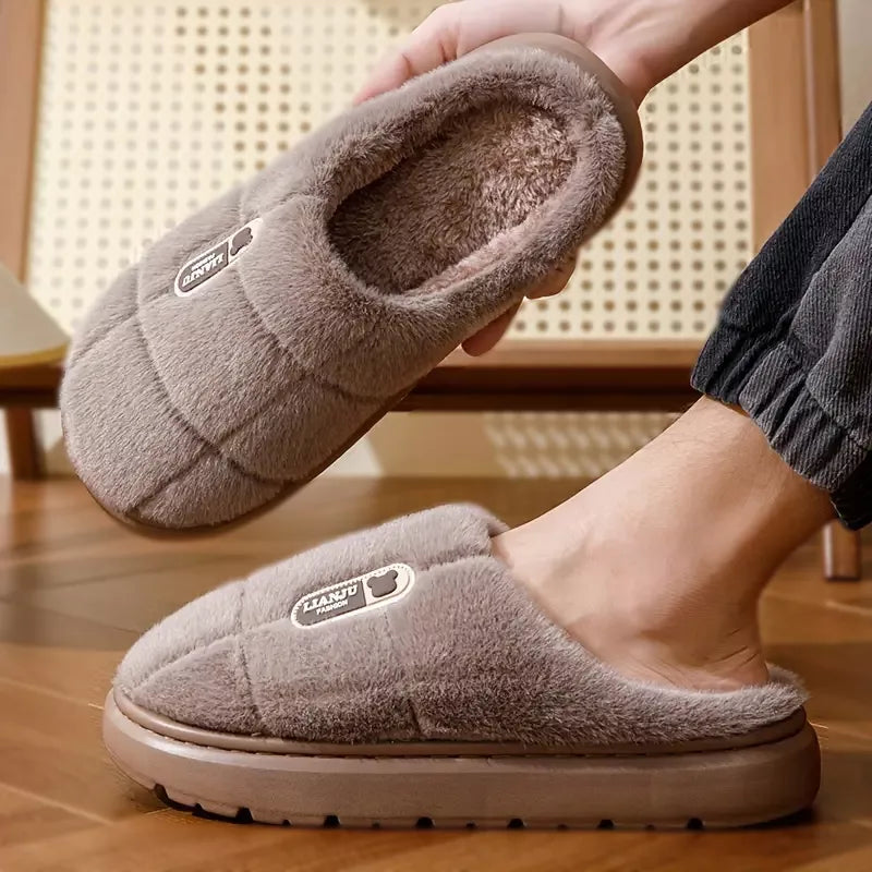Chaussons chauds d'intérieur avec semelle épaisse